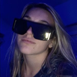 Meet your Posher, Morgan